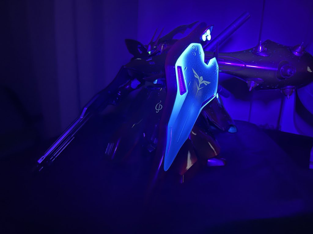 各所に発光塗装しました