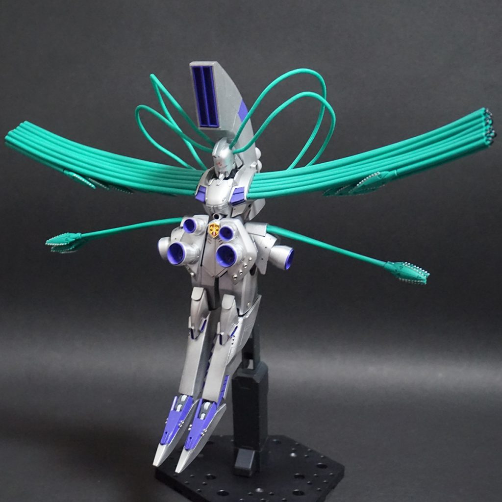 ほぼほぼ固定モデルですが、若干動きます。