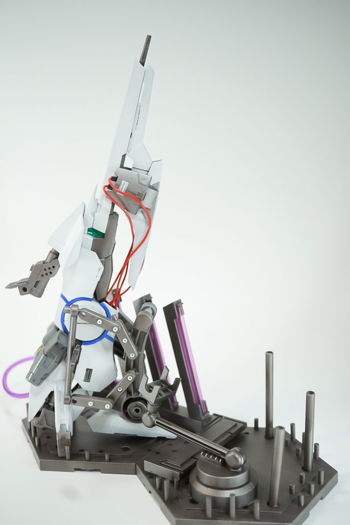 ハイパーメガビームランチャーロボット魂に付属してると効いて、どうせならデカいの作るか!とノリで作り始めたランチャーです簡易ですが発射台付きです