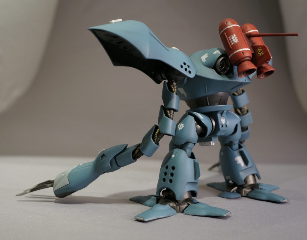 ジェットパックはエンジ色に変更。防錆塗料のイメージです。