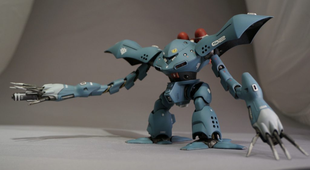 背は低いけど横幅が広いので存在感があります。作りがいのある逸品。