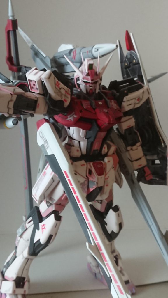 鼻パーツが欠けました。この時点でモチベだだ下がり。さらに顔横のパーツ紛失。