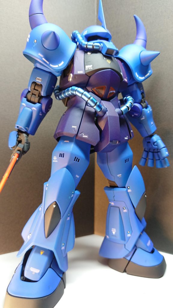 ガンプラを引退すると言う友人からメタルパーツを譲り受け、ベアリングボール使用やパイプ交換。パイプもプライマー後塗装。