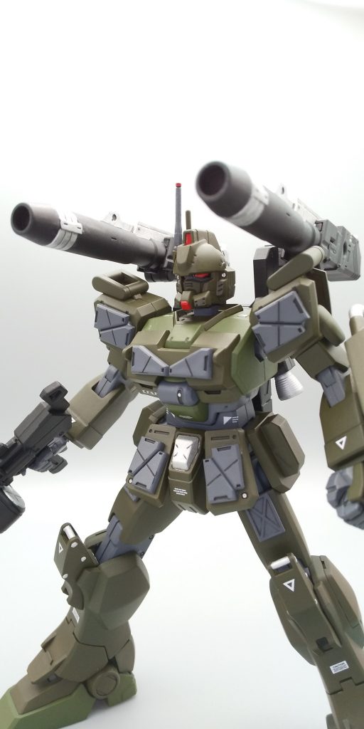 武装は大型キャノン