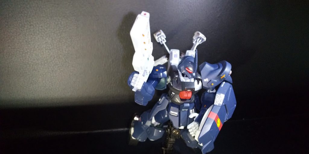 【設定】惑星間航行中の艦の防衛は、敵機をジャハナムで牽制して艦のスピードについて来れなくすることが主な目的。そのため火力自体は通常MSと変わらない。（うっ！よく見ると肩内側などに塗り漏れが！初心者にアリがち！）