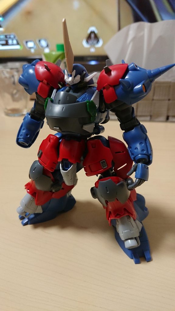 始めは普通にフルアーマー的なイメージでしたが最終的にはリベイクとして転生しました(^^)