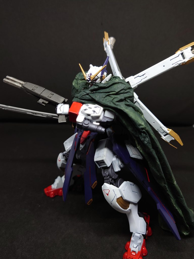 バスターショットガンクロスボーンガンダムX0のバタフライバスターのサーベル機能をオミットしてショットガンとして改造された武装ビームではなく実弾を使っている