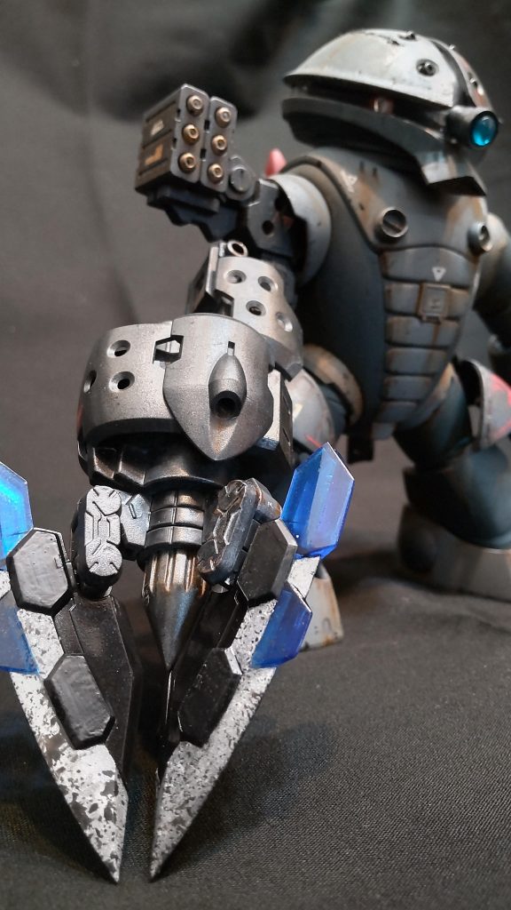 爪の青い部分はマ・クベさんに貰った何か良い鉱物で出来てます(☆∀☆)最後までお付き合いありがとうございましたm(_ _)m