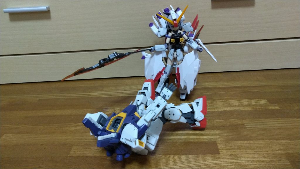 Mk-Ⅱちゃん「……。」無言で兄の首を跳ね飛ばすMk-Ⅱちゃん。君は刻の涙を見る……。今回はこれで終わろうとおもいます。最後まで見ていただきありがとうございました!