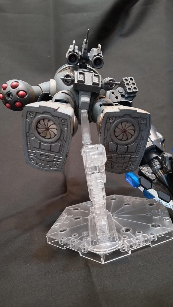 水中用バックパックを２つ追加です。スクリューが６個になったので３倍早く泳げるはず❗