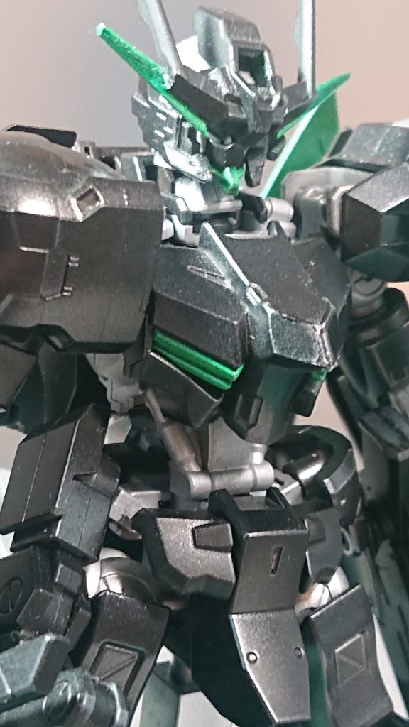 この機体元はアスタロトトリシナメントって言っても信じてくれるだろうか……ぶっちゃけただでさえジャンクパーツとして眠っていアスタロトをさらにジャンクで補い最初に投稿したテスタロッサ並みに魔改造機体になってしまいました。まぁその分個人的にも満足いく魔改造だったのでよかったです‼️( ＾∀＾)次回も軽い感覚で覗いてもらえると嬉しいです