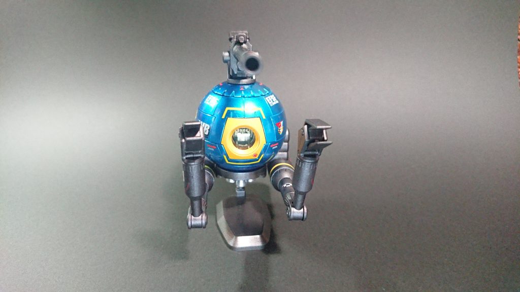 デカールは適当に。傾いたり難しかったけど、まぁ初なんで😅