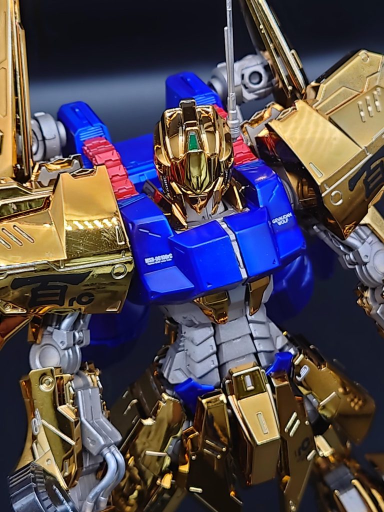 正直　メッキギラギラだったので塗装せず素組で十分かと思ったけれど、やはり塗装してしまいました。