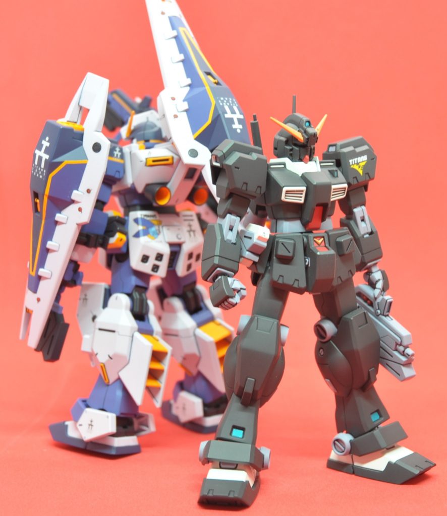 ジムクゥエルの代理でTRー1［ヘイズル］とTRシリーズ始まりのヘイズルと、輝ける星作戦始まりのヘイズルＨＧで初代ヘイズルを作ると大量にヘイズル系キットのパーツが余るのを再利用して作成。左銃持ち手だけ強奪されたジムクゥエルに、胴体を失ったヘイズル2号機の頭をセット。ほとんどジムクゥエルのこいつはレギュレーション的にどうなのかと思いましたが、管理人さんのお墨付きを頂いたのでゼットコン参加です。