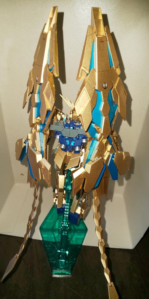 スタビライザーの上の方、既に塗装剥げた。見えにくい場所だけど。あーぁ。