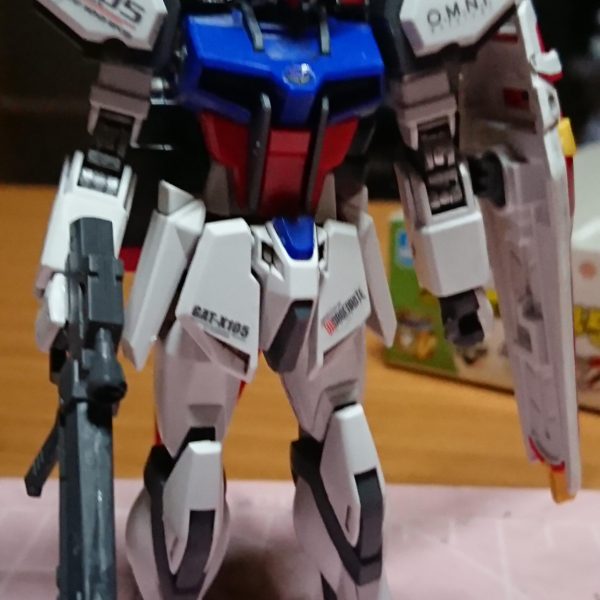 1/144スケールストライクガンダム