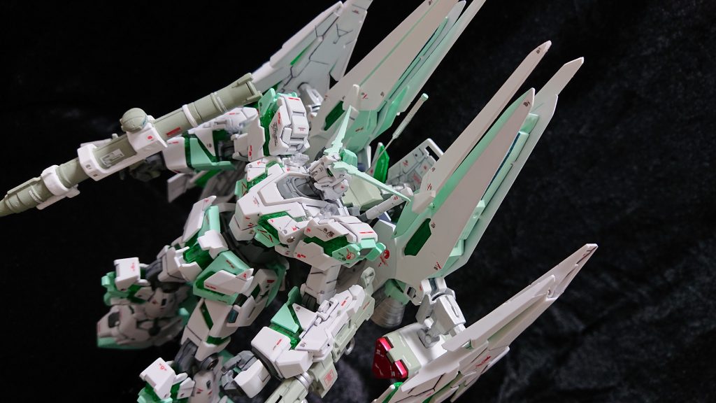 バックパックにメタルアンテナ着けました。うちが小学校の頃に憧れてたものです。当時は高くて、早く大人になりたかったけど。