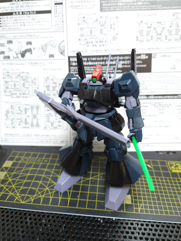 素組状態は、こんな感じ、シンプルで作りやすいキットでした！