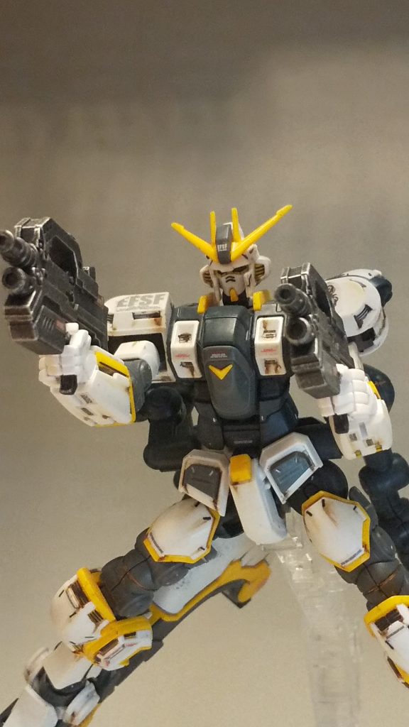 マシンガンはいつも通りのつや消し黒→シルバーでドライブラシです。レールガンはあんまり上手くいかなかったので今回はなしにしました。