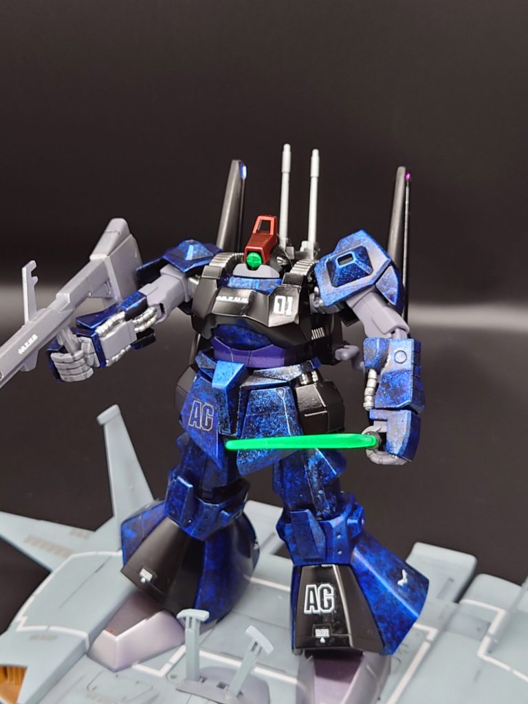 先日作ったお気に入りのガンダムベース限定のドダイ改に乗せてみました