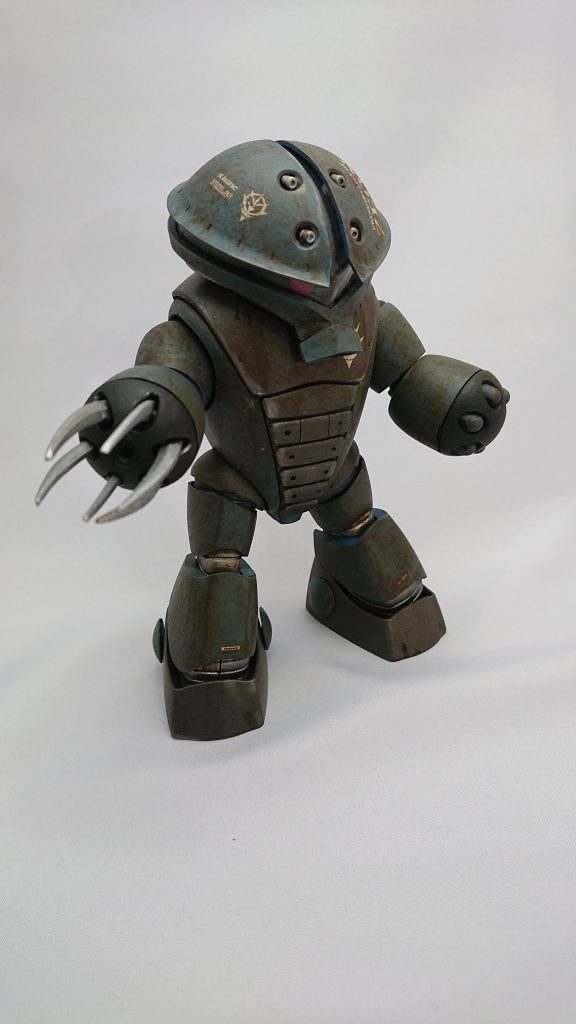 下地はアクリジョンベースカラーを筆塗りしました！青の風味が自分の思い描く水中戦仕様機体のイメージにピッタリなシタデルの色があったので使いました！（結局ウォッシングするのであまり意味ないかもです…💦）