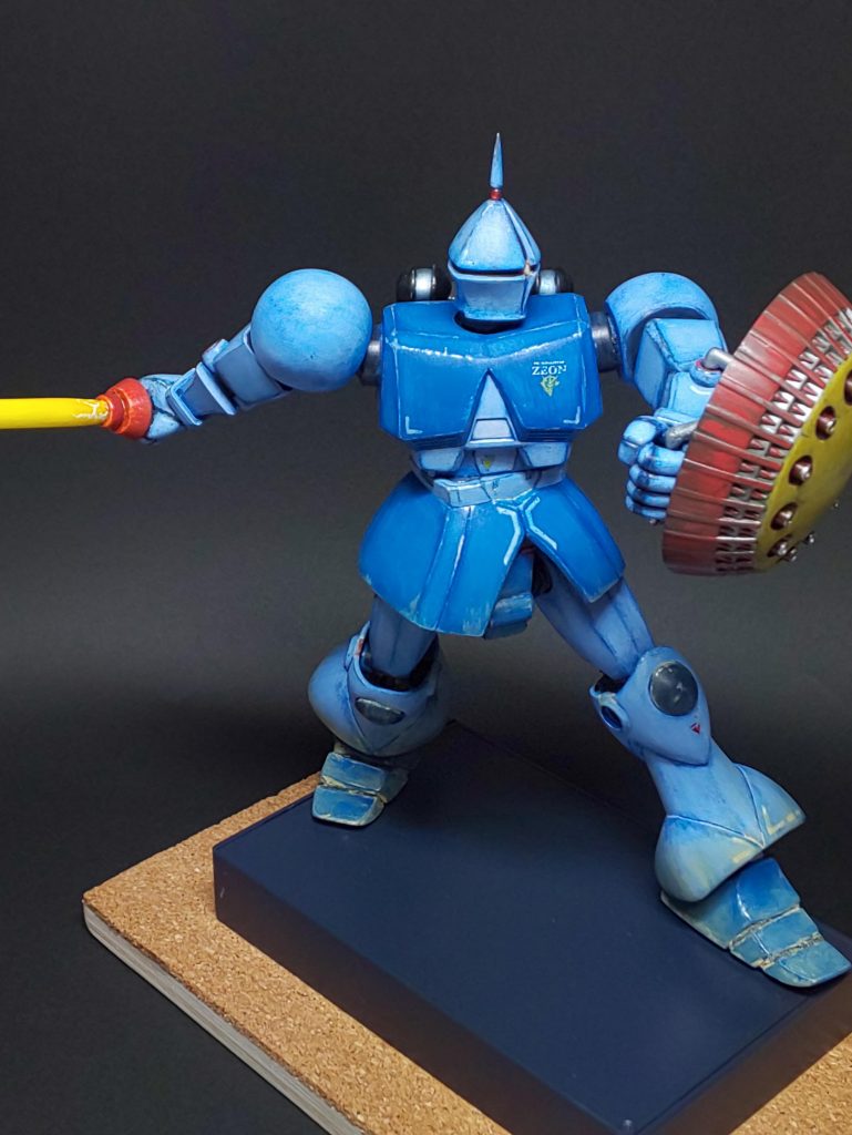 ずいぶんと古い作品だから皆様のお目汚しになるのでは…などとお父様は仰られたのですが、わたくしといたしましては箱詰めされてしまうと２度と見ることが無いような気がいたしましたので、ご無理を申してお借りしましたの。