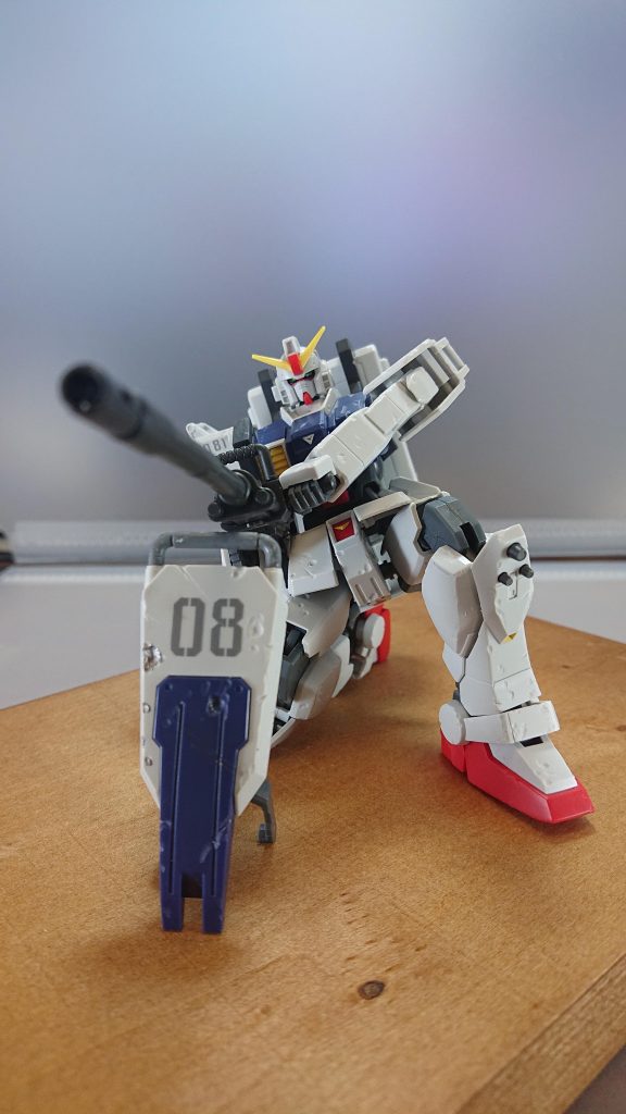 素組にダメージ加工をした状態今後このキットを使って、「密林のガンダム」をイメージソースとしてジオラマを製作してみたいと思います。