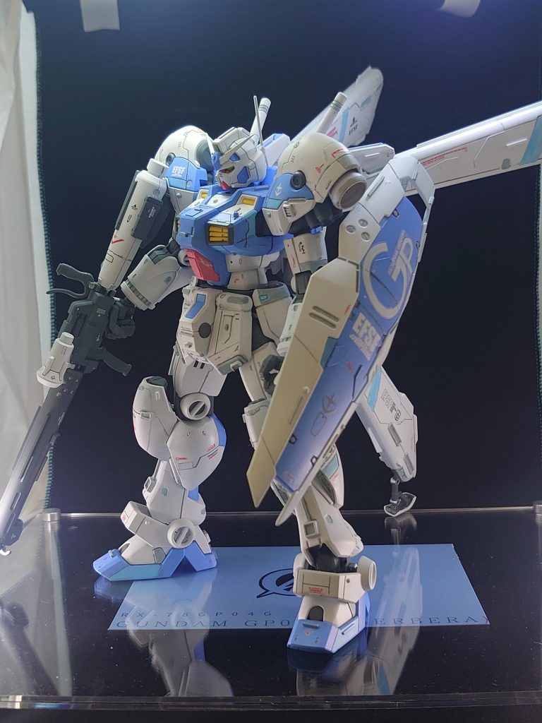 全体図今回は普段作らない1/100を作るということで全体的にディテールをとにかく盛り、一目みた時にインパクトを与えるような作品を目指しました。 