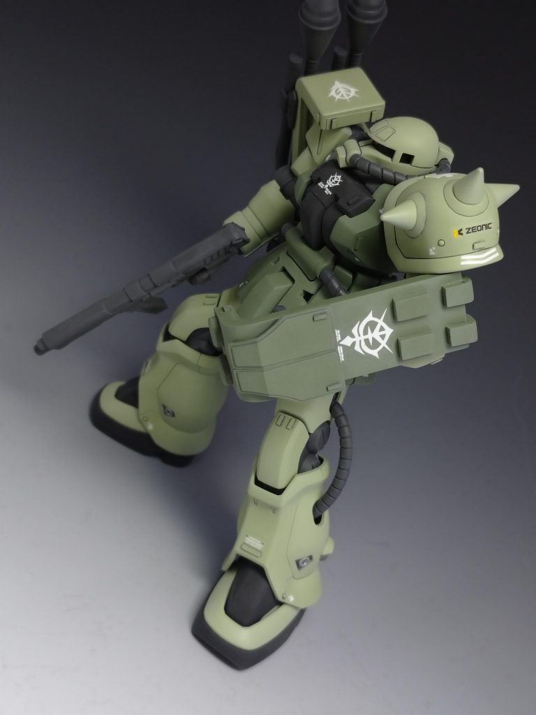 左手のシールドはジャンクで余っていた物をディテールアップして手持ちが出来る様にしてあります。