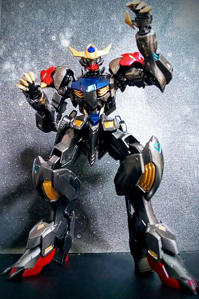 鉄血の本編は、つい最近観たところです。初期〜ルプス〜ルプスレクスのどの形態のバルバトスもカッコ良く、全形態のバルバトスを作ってみたくなりました。店頭で見かけているうちに積みプラしとこうと思います。