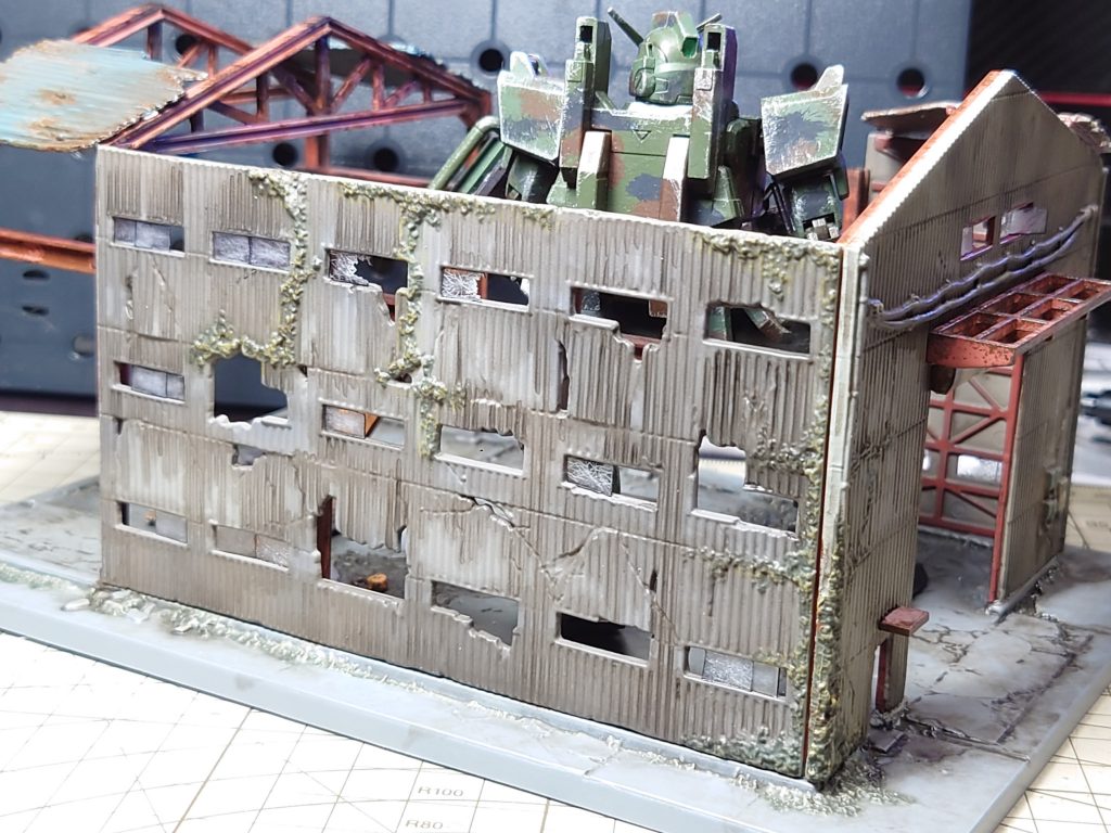 今度は鉄道模型あたりを見て、何か小物を追加してみたいです〜