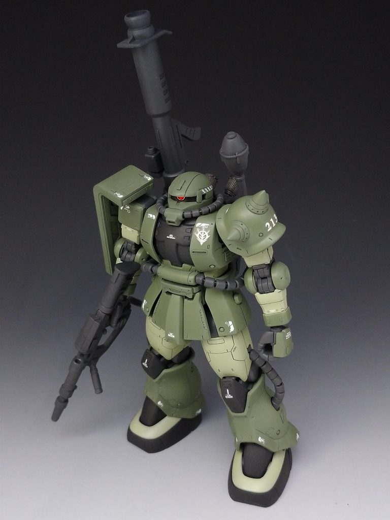 濃い目の緑色を多くしたので通常のカラーリングとまた違った印象があるかと思います。