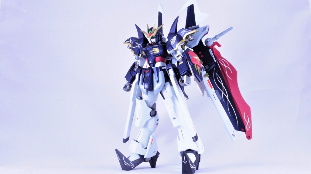 デスサイズをベースにラブファントムのパーツで強化した機体、的なイメージで製作しました。