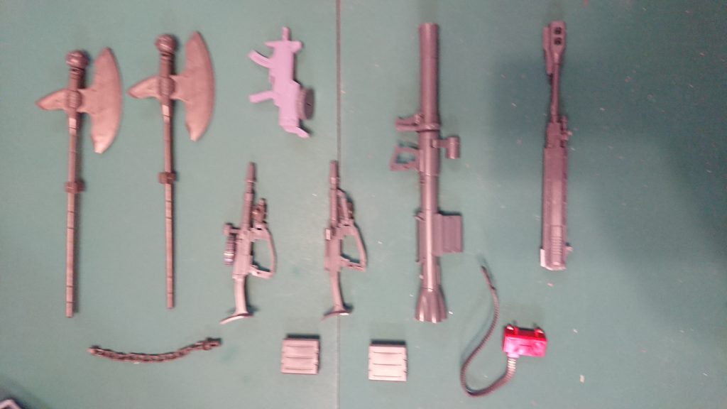 武器   ザクマシンガン ベルトマシンガン      大型アックス×2 ハンドマシンガン         スナイパーパック                                               ザクバズーカ/ザクバズーカパック×3    ザクハンマー/スパイクボール