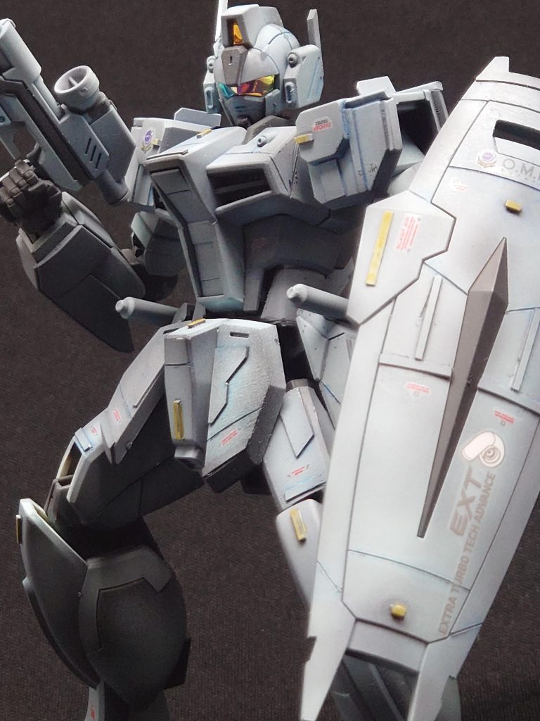 今回全体を通して基本的な加工を見直そうと色々進めてみました。プロポーションのバランスをとったり、それに合わせてディテールを入れたり、やっている事は基本的な事ですが結果これだけかっこよくなり、やはり基礎的な部分はバカにならないと痛感しました。今後の作品にも新たな事にチャレンジするとの平行し基礎の見直しもしていこうと思いますので応援をよろしくお願い致します……。使用塗料グレー:ガイア メカサフ スーパーヘヴィホワイト:ガイア WG-01 うすみどりイエロー:ガイア 060 サフレス フレッシュオレンジ                                      ありがとうございました。