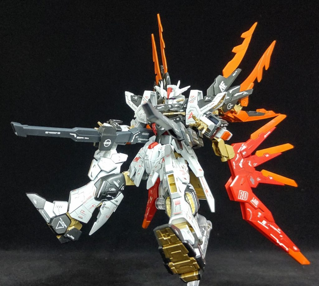 WEAPON3 オーディアブラスター(オリジナル)バックパックに搭載された長距離射撃武器です。