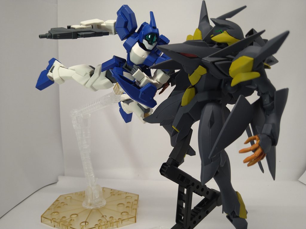 前に作ったゼダスMと組み合わせると劇中のあのシーンも再現できたり……今回も制作過程の写真はないのでここで終わりになります。今回は写真少ないですが許して……。最後に使用した物を紹介して終わります。見て下さりありがとうございました!!塗料:Mr.カラー塗装方法:筆塗り､缶スプレー(トップコート､サーフェイサー)制作手順:キット仮組み→バラシ､サフ吹き→塗装→トップコート→完成