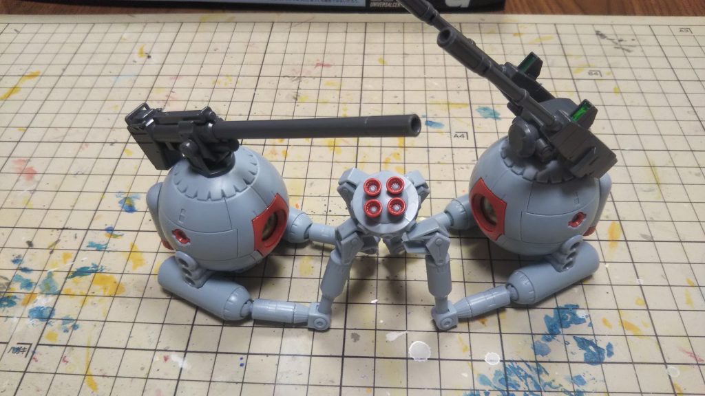 バーニアって赤だったんですね 知らなかった😥かっ・・・可愛い(´・∀・)でも これには乗りたくないですね😱丸い棺桶って最悪なネーミングじゃないかっ❗️💦素組で満足してしまいました😅何もしなくても ほぼ完璧な仕上がりだと思います。 以上 hgucボールでした🙇追伸 8/23に再販のターンAガンダム入手出来ませんでした😭落ち込んでます😖早く以前のように ガンプラ好きの人達、子供達に欲しいプラモデルが気軽に手に入るように市場が落ち着く事を願っています🙇