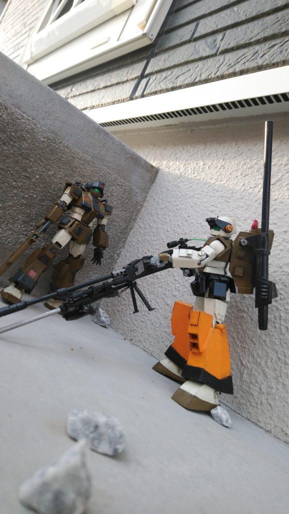 前回のジムスナイパーカスタムとともに旧｢パーツ返さんかい！｣hg｢おまへんねん！｣ジムスナイパーカスタム、Zガンダムにも出てたしゼットコンへの参加は……あっ、パッケージがZガンダム版じゃないと？MS-Vのやつはダメなんだ……