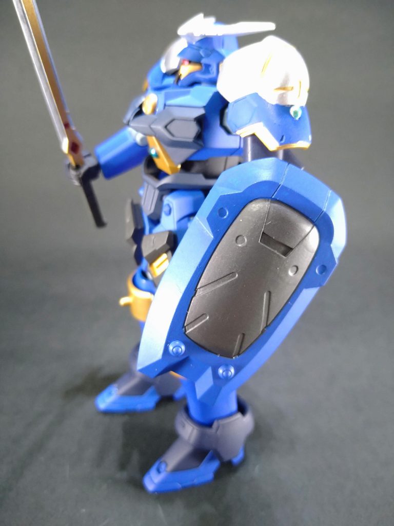 盾。盾はグリモアレッドベレーから拝借。