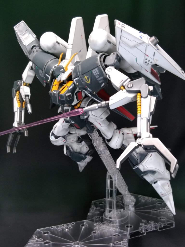 ビームサーベル抜刀!