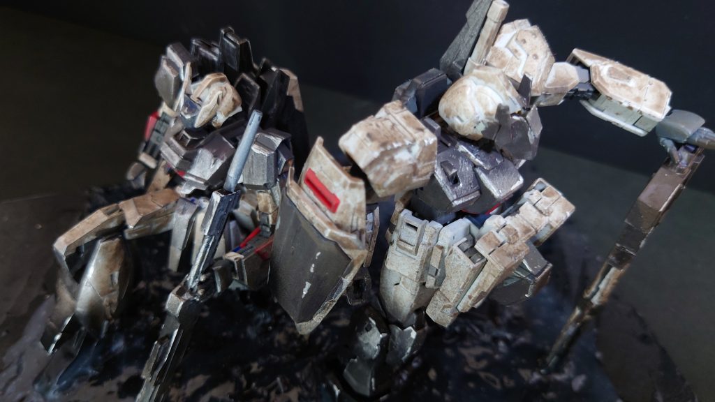 固定モデルとして組んでありますのでポージング等はありません。