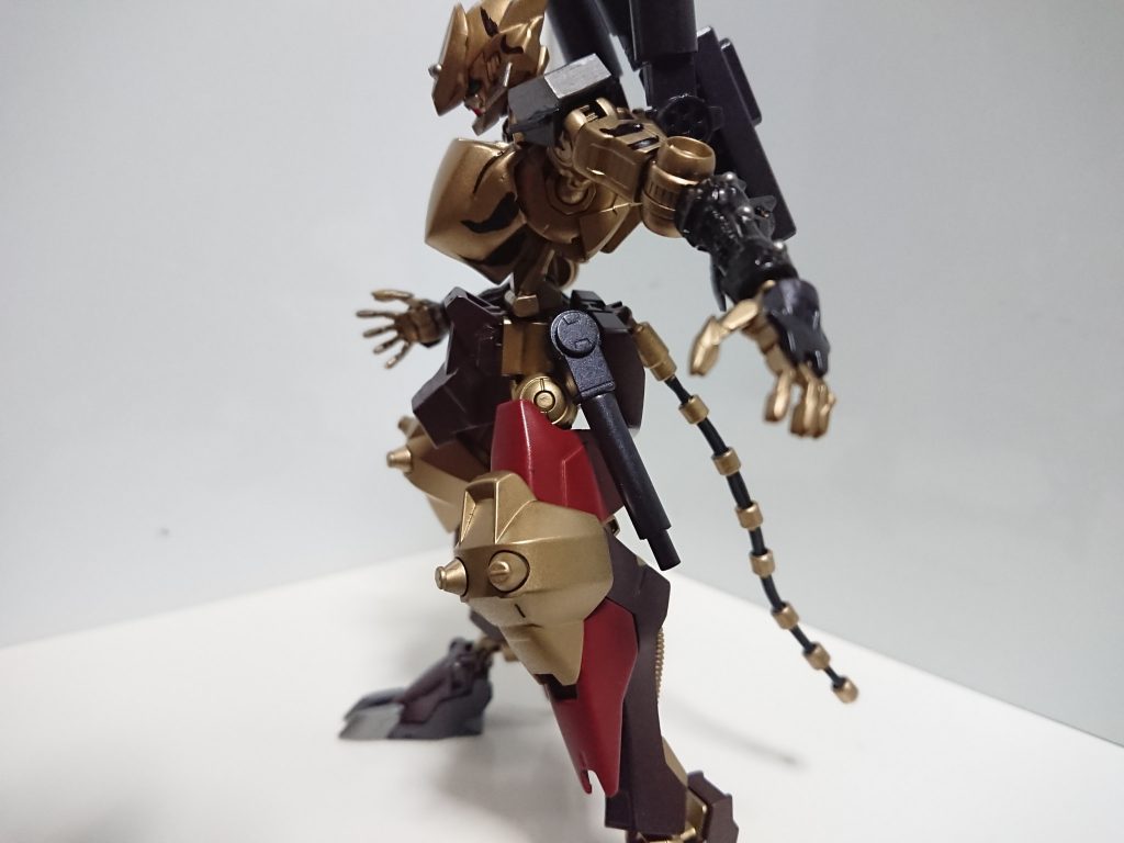 機銃腰の機関銃。素材は大砲と同じです。