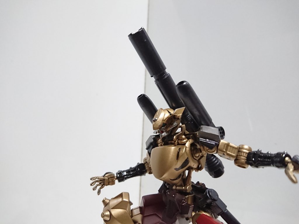 サイドの大砲は形が気に食わなかったので完成後作り直しました。そちらもいずれ投稿します。