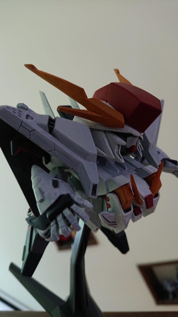 コロナ禍で劇場へは行けなかったのですが、上映告知CMで見たこのポーズをどうにか再現したいと思いました。