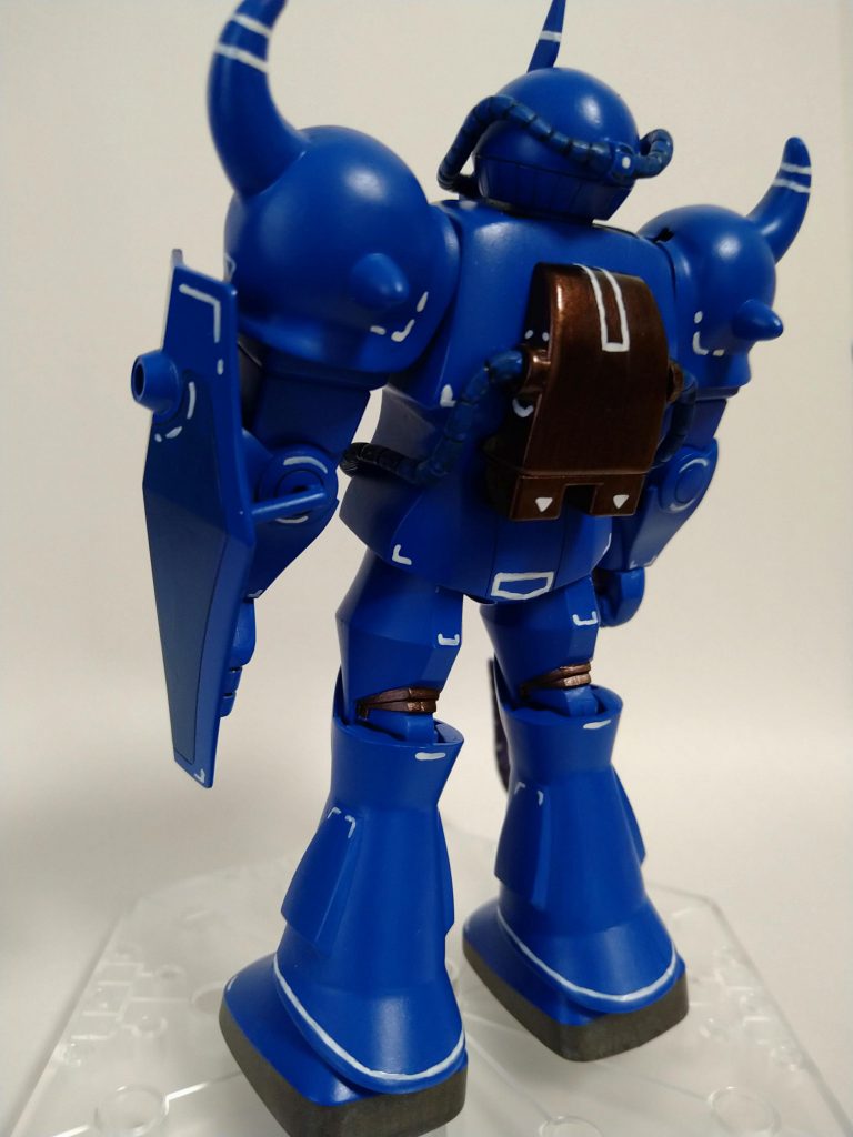 このダークブルーはグフにピッタリだと思いますが、如何でしょうか。これでグフはキマります！w