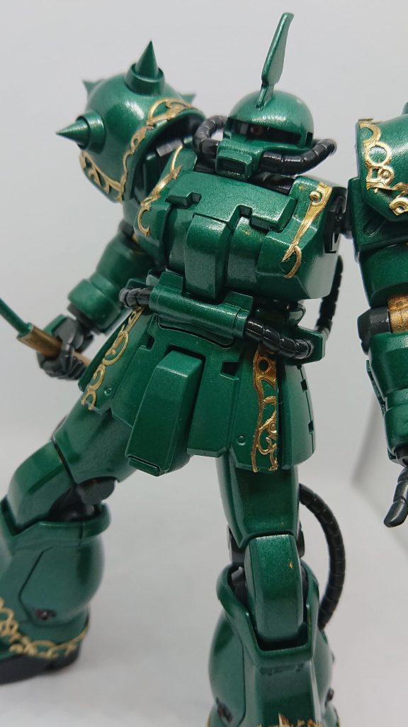 塗装はいつものアクリジョンをエアブラシで。青竹色とグリーンを目分量で混色しました。結果的に良い色になりました。