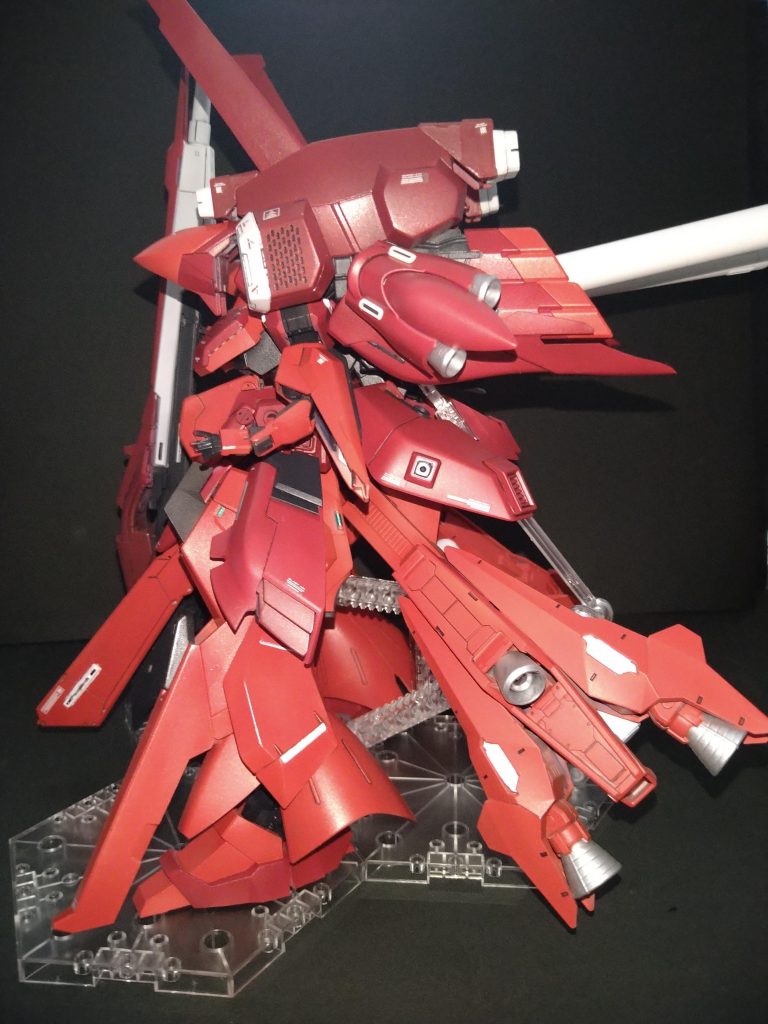 サイドショットです。サイドブースターはリハイゼのブースターを参考に作成しました。