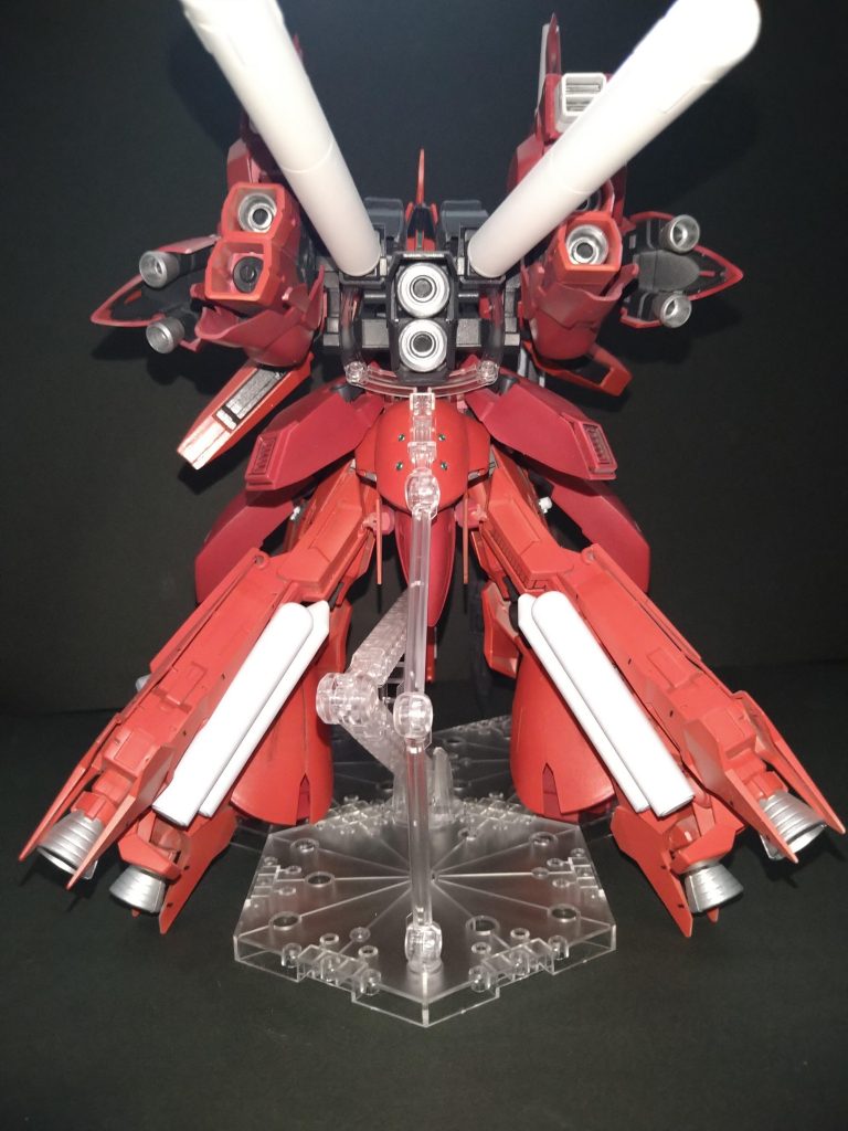 バックショットです。塗装後にブースター一つ紛失してしまいました。前作のハーツ同様にブースター、スラスターもりもりです。