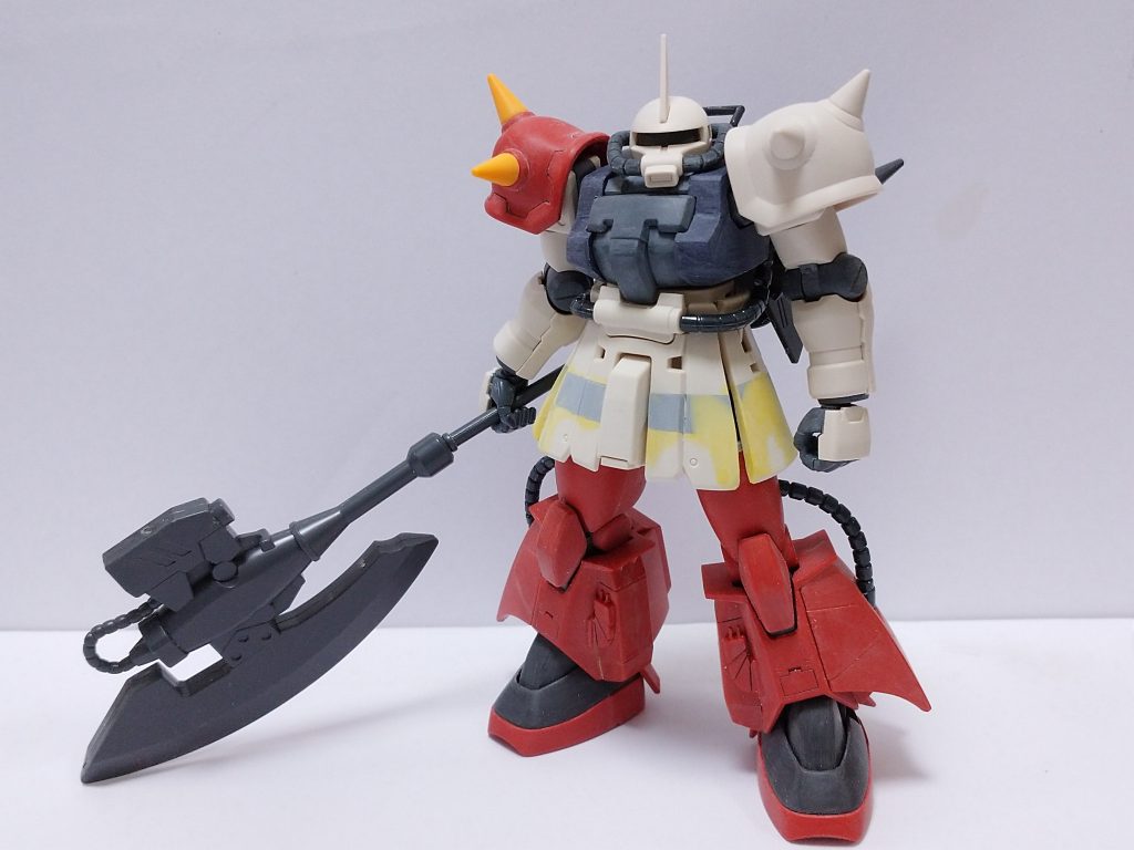 そうなると今度はスカートが短く感じたのでスカートも延長しました。なんとなく武芸者感が出ることに(笑)